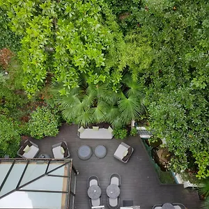 Garden-elysée 4*, Paris France