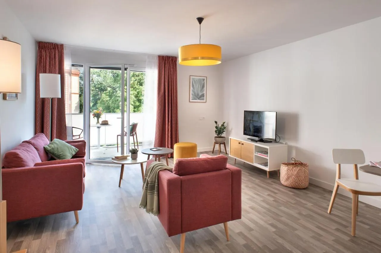Residence Domitys Chateau Camas Pin-Balma 0*,